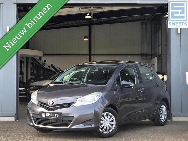 Occasion Toyota Yaris Comfort 99 PK (72 kW) 2014 Grijs (metallic) Hatchback