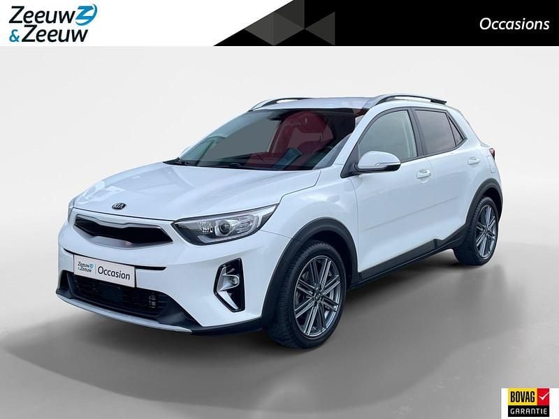 (ud) clear white s Occasion 2021 Kia Stonic SUV | € 15.222 (Goede deal) - Afbeelding 1/4