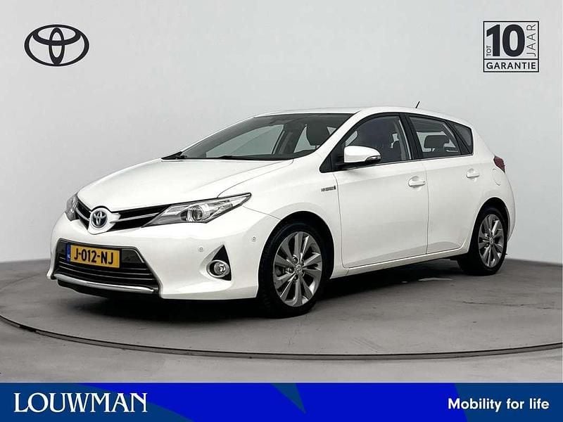 Wit Gebruikt 2014 Toyota Auris Hybrid Executive Hatchback | € 14.945 (Eerlijke prijs) - Afbeelding 1/3