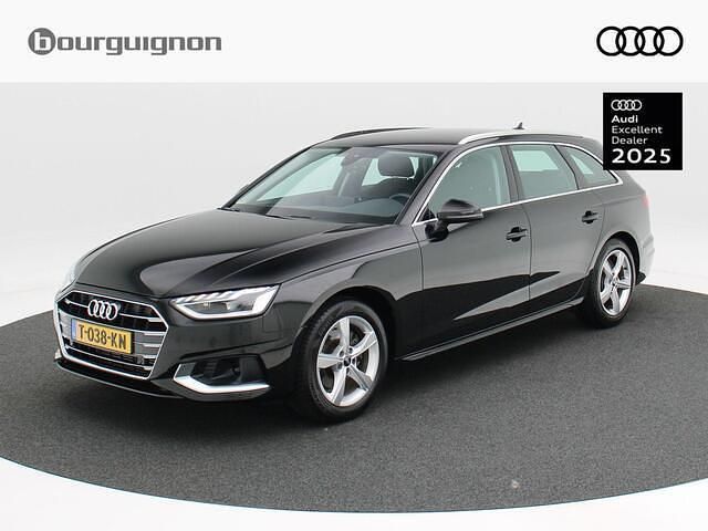 Zwart Gebruikt 2023 Audi A4 Advanced Stationwagen | € 31.850 (Goede deal) - Afbeelding 1/4