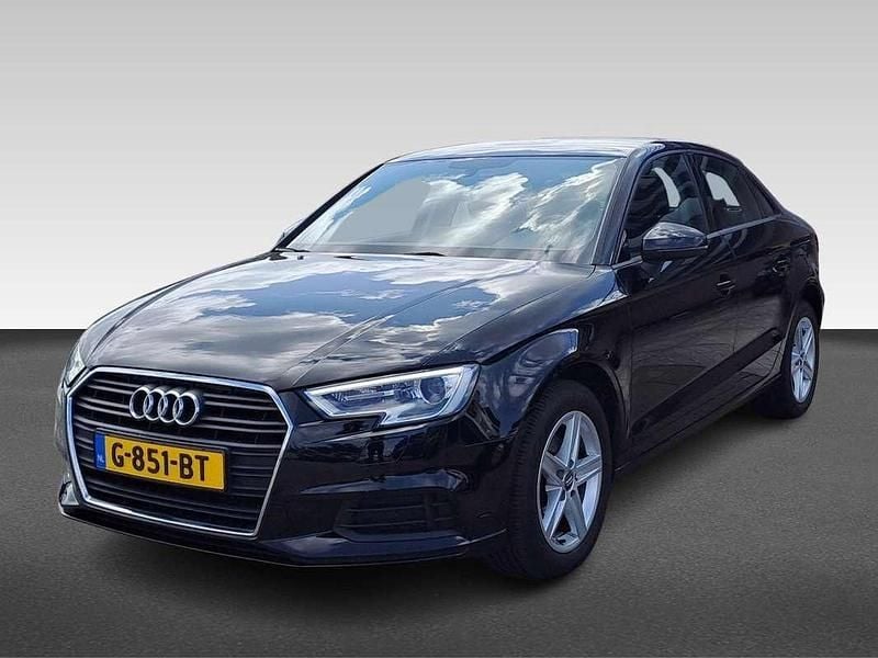 Zwart Gebruikt 2019 Audi A3 Proline Sedan | € 17.430 (Super prijs) - Afbeelding 1/4