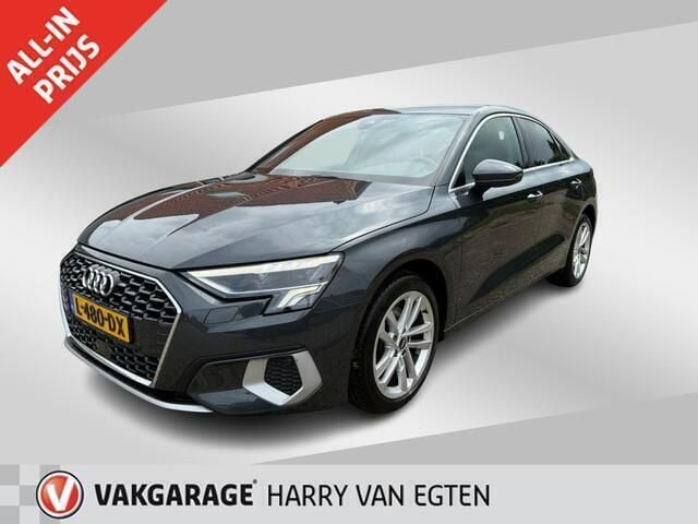 Grijs Gebruikt 2021 Audi A3 Business Sedan | € 24.750 (Eerlijke prijs) - Afbeelding 1/4