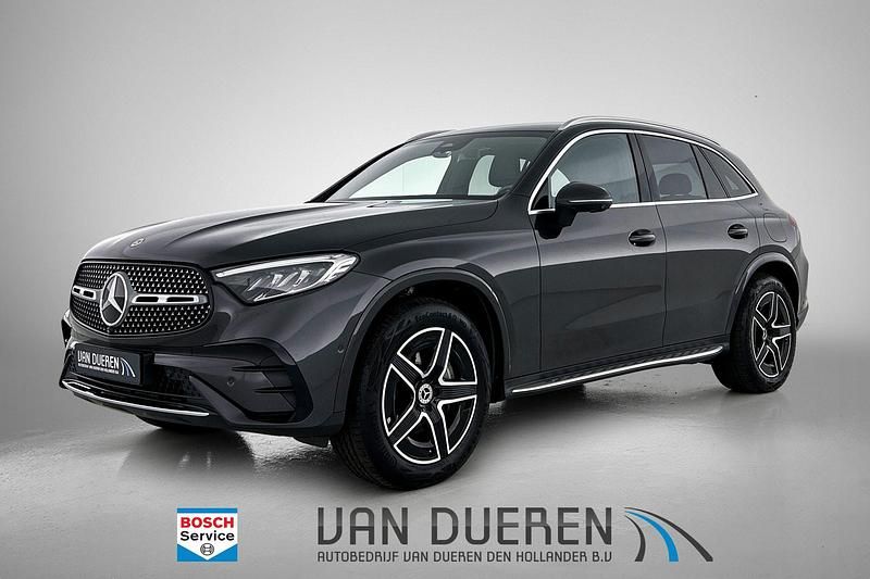 Zwart Gebruikt 2023 Mercedes GLC300e AMG line SUV | € 63.950 (Eerlijke prijs) - Afbeelding 1/4