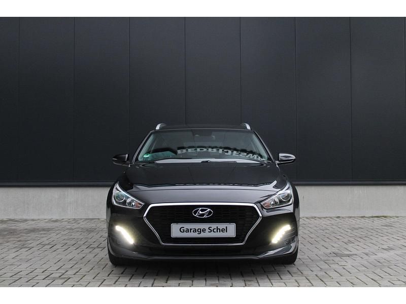 Occasion Hyundai i30 Comfort 142 PK (104 kW) 2019 Zwart (metallic) Stationwagen