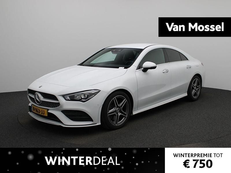 Wit Occasion 2020 Mercedes CLA200 Business Sedan | € 26.900 (Goede deal) - Afbeelding 1/4