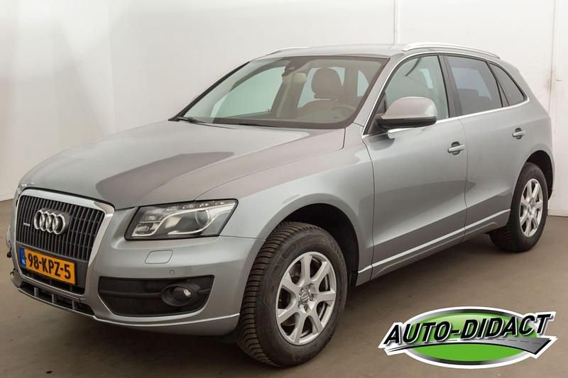 Grijs Gebruikt 2010 Audi Q5 Proline SUV | € 7.500 - Afbeelding 1/4