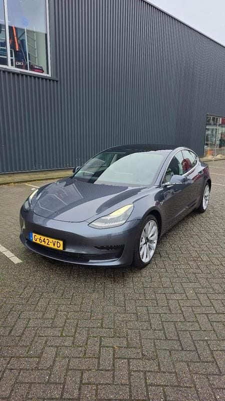 Gebruikt 2019 Tesla Model 3 Standard Range Sedan | € 16.900 (Goede deal) - Afbeelding 1/4