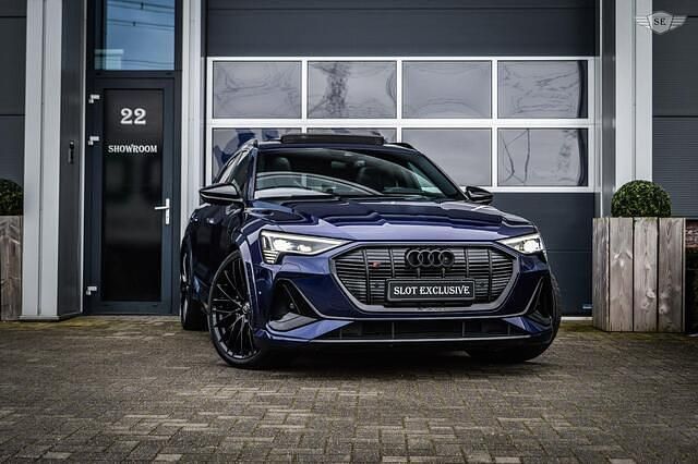 Occasion Audi e-tron Exclusive 372 kW (507 PK) 2021 Blauw (metallic) SUV