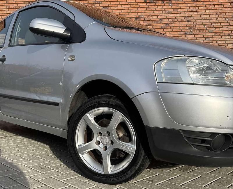 Occasion VW Fox Trendline 75 PK (55 kW) 2006 Grijs Hatchback