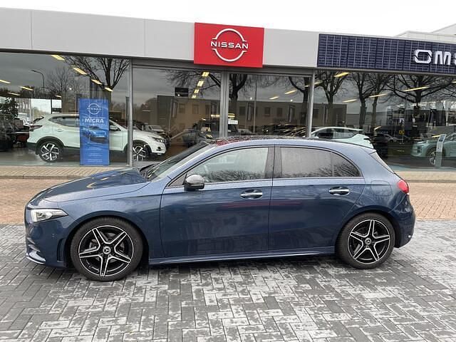 Occasion Mercedes A180 Business 136 PK (100 kW) 2022 Blauw Hatchback