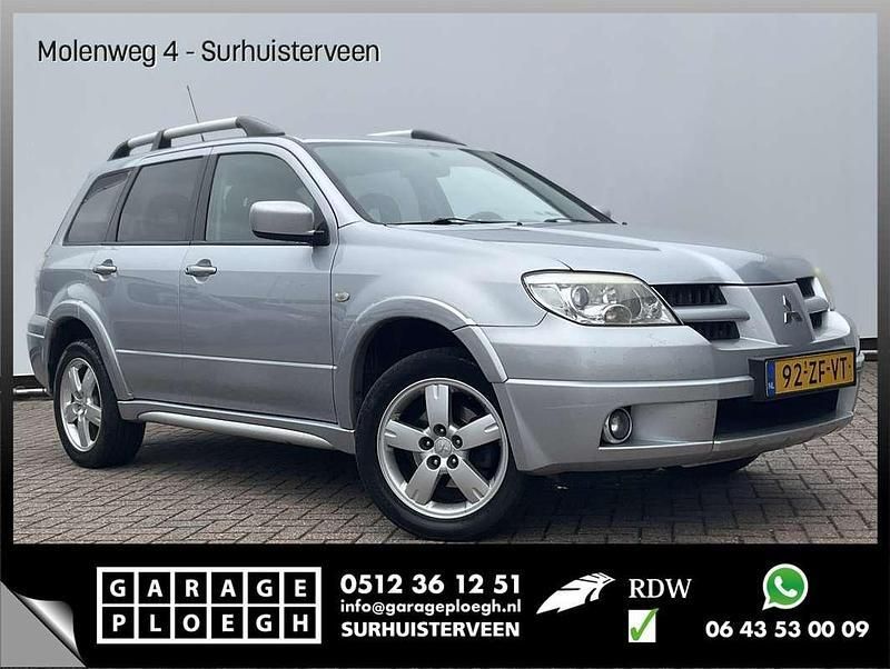 Grijs, metallic lak Gebruikt 2008 Mitsubishi Outlander Invite SUV | € 3.700 (Duur) - Afbeelding 1/4