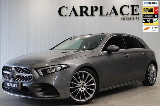 Grijs Gebruikt 2022 Mercedes A180 AMG line Hatchback | € 32.950 (Iets duurder) - Afbeelding 1/4