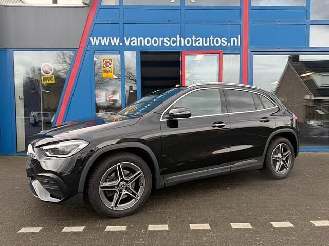 Occasion Mercedes GLA250 AMG line 161 PK (118 kW) 2023 Zwart (metallic) SUV