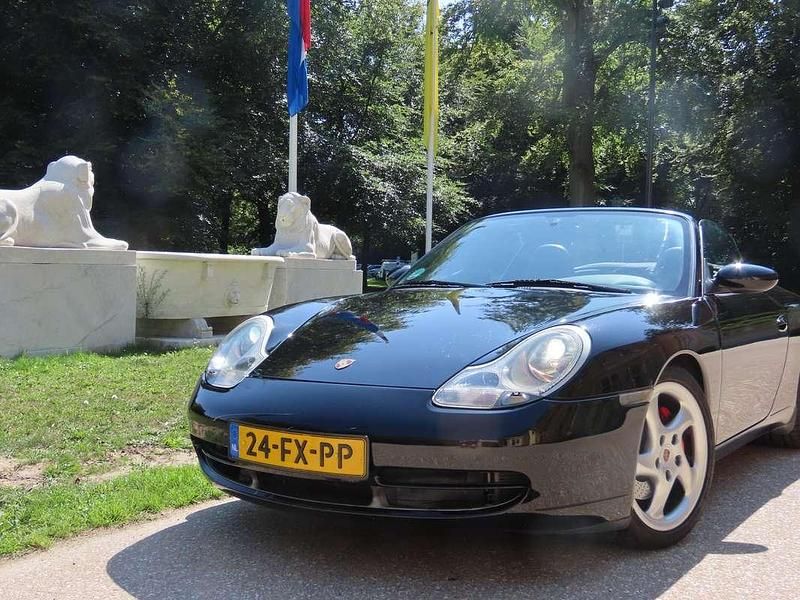 Zwart Gebruikt 2000 Porsche 911 Carrera Cabriolet Cabriolet | € 26.911 (Eerlijke prijs) - Afbeelding 1/4
