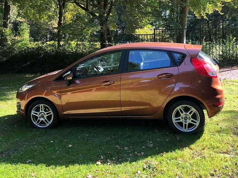 Occasion Ford Fiesta Style 65 PK (47 kW) 2016 Bruin Hatchback