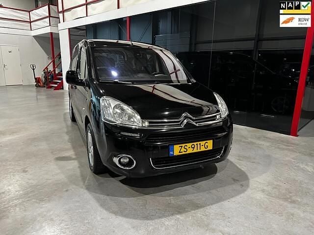 Zwart Gebruikt 2013 Citroën Berlingo Tendance MPV | € 7.999 (Eerlijke prijs) - Afbeelding 1/4