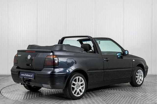 Occasion VW Golf Cabriolet Trendline 75 PK (55 kW) 2001 Blauw Cabriolet