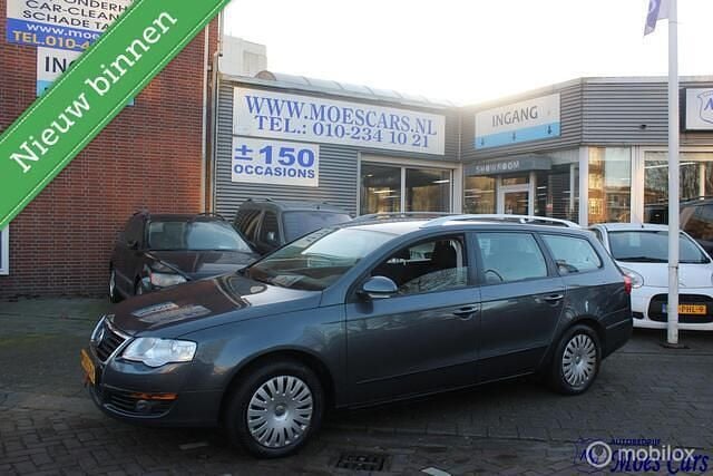 Grijs Occasion 2010 VW Passat Trendline Stationwagen | € 4.250 (Eerlijke prijs) - Afbeelding 1/4