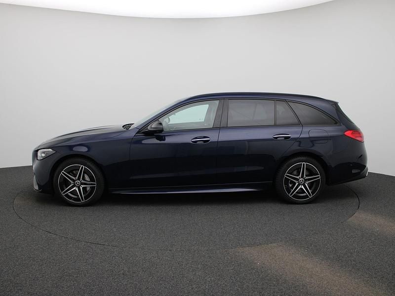 Occasion Mercedes C300 AMG line 313 PK (230 kW) 2022 Blauw Stationwagen