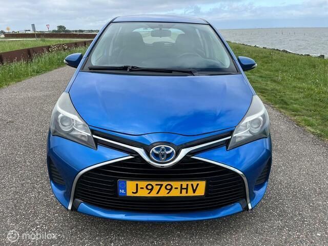Occasion Toyota Yaris 75 PK (55 kW) 2014 Blauw Hatchback