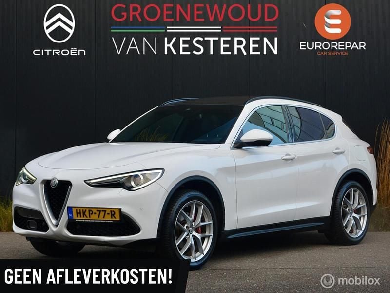 Wit Gebruikt 2019 Alfa Romeo Stelvio Veloce SUV | € 34.990 (Eerlijke prijs) - Afbeelding 1/4