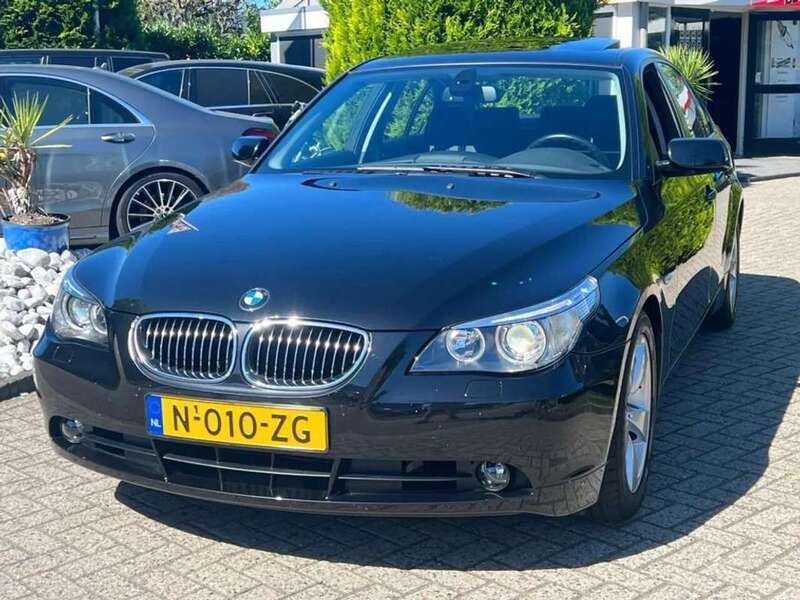 Zwart Gebruikt 2006 BMW 530 Sedan | € 19.950 - Afbeelding 1/4
