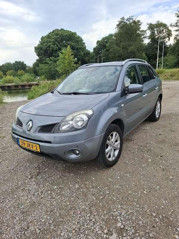 Gebruikt 2009 Renault Koleos SUV | € 4.450 (Eerlijke prijs) - Afbeelding 1/4