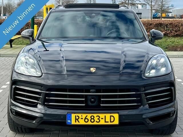 Zwart Gebruikt 2017 Porsche Cayenne Sport SUV | € 59.950 - Afbeelding 1/4