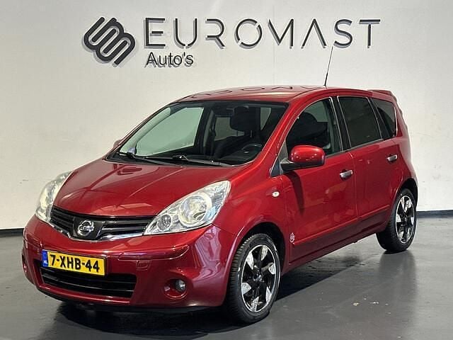 Occasion Nissan Note Tekna 110 PK (80 kW) 2011 Rood Hatchback
