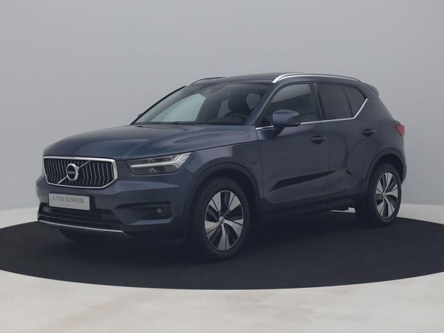 Blauw, metallic lak Gebruikt 2021 Volvo XC40 Inscription SUV | € 26.700 (Super prijs) - Afbeelding 1/4