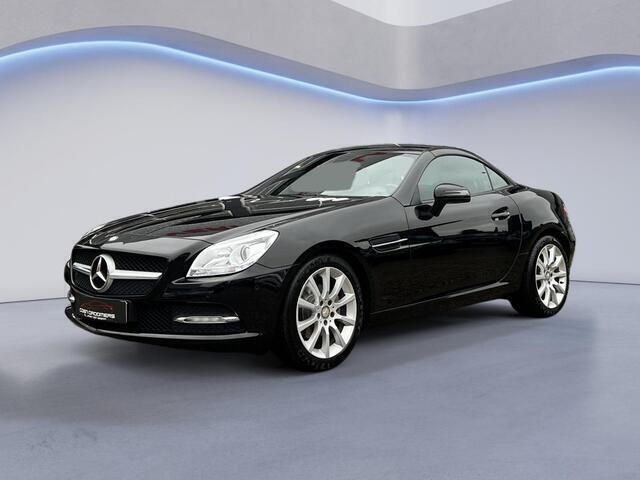 Zwart Gebruikt 2012 Mercedes SLK200 Cabriolet | € 18.750 (Eerlijke prijs) - Afbeelding 1/4
