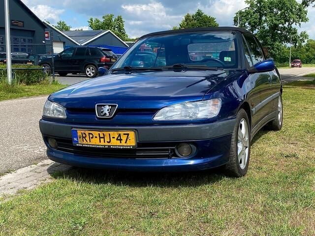 Blauw Occasion 1997 Peugeot 306 Cabriolet | € 599 - Afbeelding 1/4
