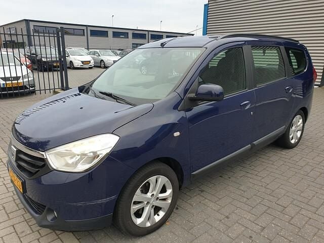 Blauw Gebruikt 2013 Dacia Lodgy Prestige MPV | € 2.599 - Afbeelding 1/4