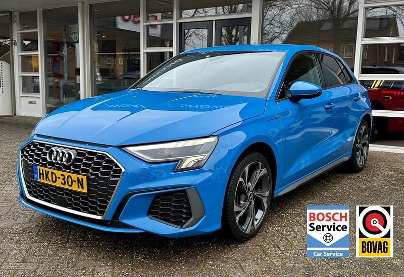 Occasion Audi A3 Sportback e-tron S-Line 150 PK (110 kW) 2021 Blauw Hatchback
