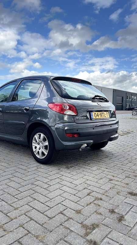 Occasion Peugeot 206 73 PK (53 kW) 2010 Grijs Hatchback