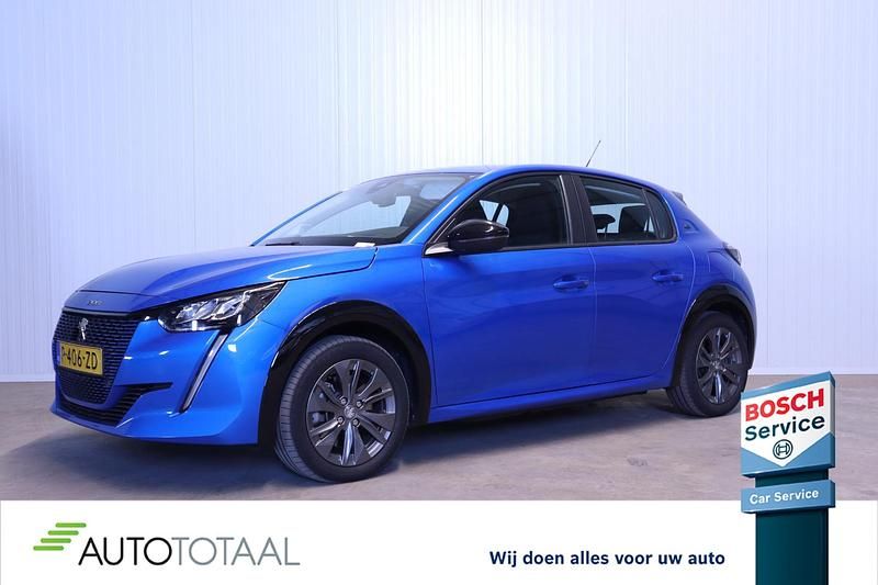 Blauw Gebruikt 2022 Peugeot e-208 Active Hatchback | € 15.400 (Goede deal) - Afbeelding 1/4