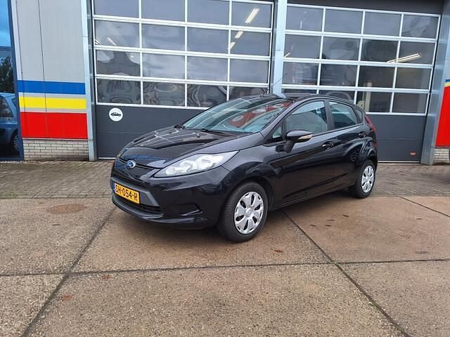 Zwart Gebruikt 2010 Ford Fiesta Trend Hatchback | € 4.250 (Eerlijke prijs) - Afbeelding 1/4