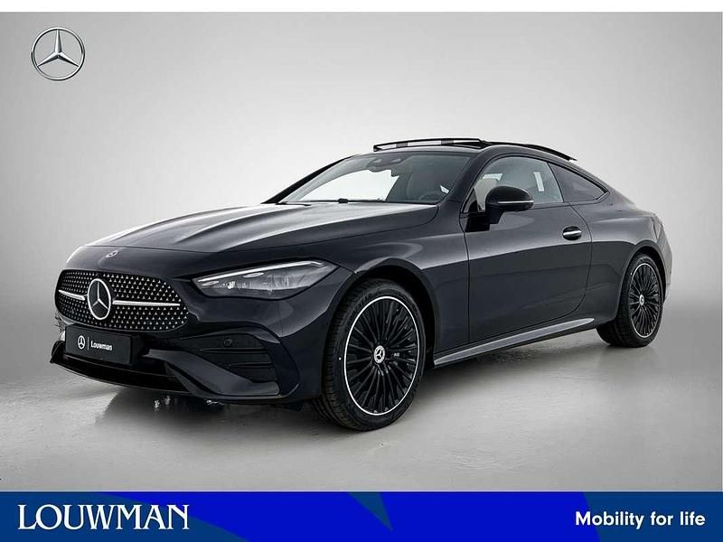 Zwart, metallic lak Nieuw 2025 Mercedes CLE300 AMG line Coupé | € 83.902 - Afbeelding 1/4