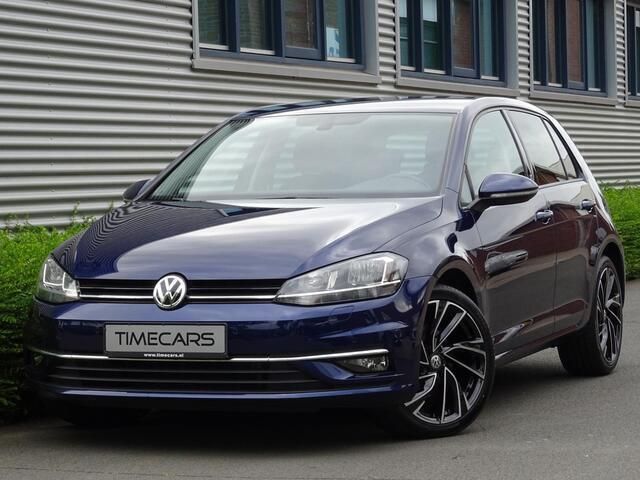 Blauw Gebruikt 2017 VW Golf VII Sound Hatchback | € 17.450 (Iets duurder) - Afbeelding 1/4