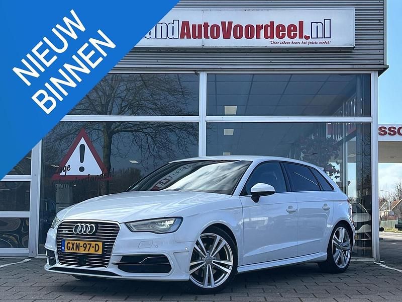 Occasion Audi A3 Sportback e-tron S-Line 2016 Wit (metallic) Hatchback