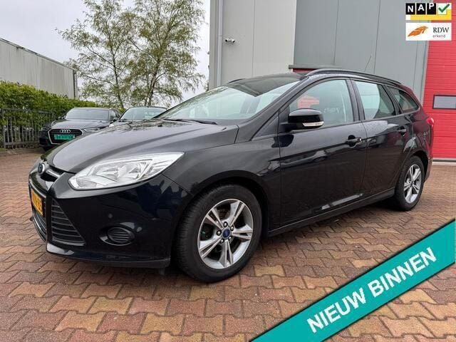 Zwart Gebruikt 2014 Ford Focus Stationwagen | € 6.948 (Eerlijke prijs) - Afbeelding 1/4
