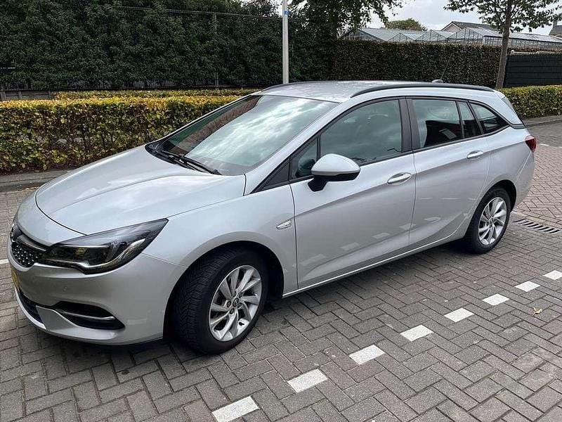 Zilver Gebruikt 2020 Opel Astra Edition Stationwagen | € 10.200 (Super prijs) - Afbeelding 1/4
