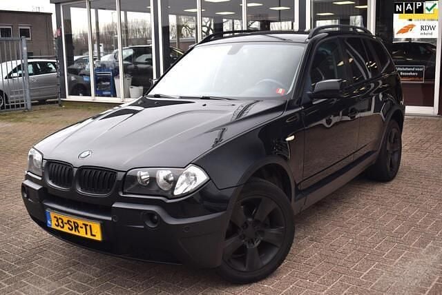 Zwart Gebruikt 2006 BMW X3 Executive SUV | € 4.850 (Eerlijke prijs) - Afbeelding 1/4