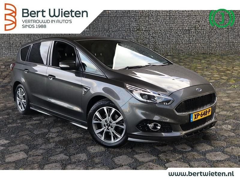 Grijs Gebruikt 2018 Ford S-MAX ST-Line MPV | € 17.950 (Iets duurder) - Afbeelding 1/3