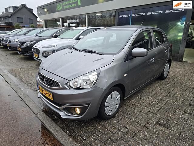 Grijs Occasion 2017 Mitsubishi Space Star Hatchback | € 7.450 (Eerlijke prijs) - Afbeelding 1/4