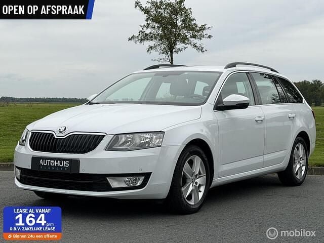 Wit Gebruikt 2016 Skoda Octavia Business Line Stationwagen | € 9.990 (Eerlijke prijs) - Afbeelding 1/4