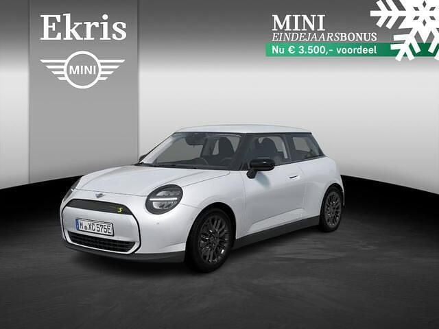 Wit Nieuw 2025 Mini Cooper SE Essential Hatchback | € 33.634 (Super prijs) - Afbeelding 1/4