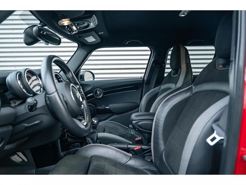 Occasion Mini Cooper 136 PK (100 kW) 2021 Chili red Hatchback