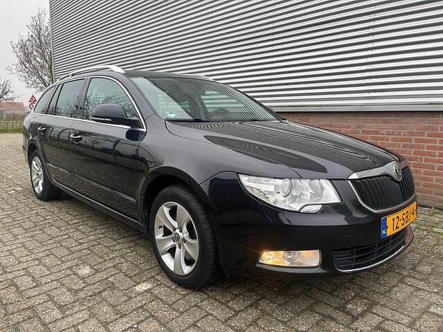 Occasion Skoda Superb Business Line 125 PK (91 kW) 2011 Stationwagon Stationwagen