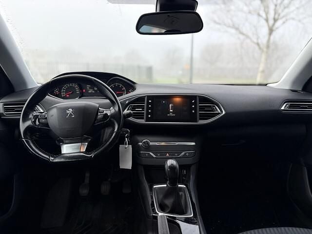 Occasion Peugeot 308 Style 110 PK (80 kW) 2016 Zwart (metallic) Hatchback